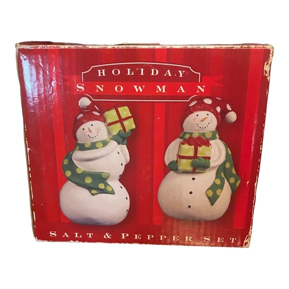 Holiday Snowman Ceramic Salt and Pepper Set - BRAND NEW IN BOX -‎ Hand Painted - Picture 3 of 4